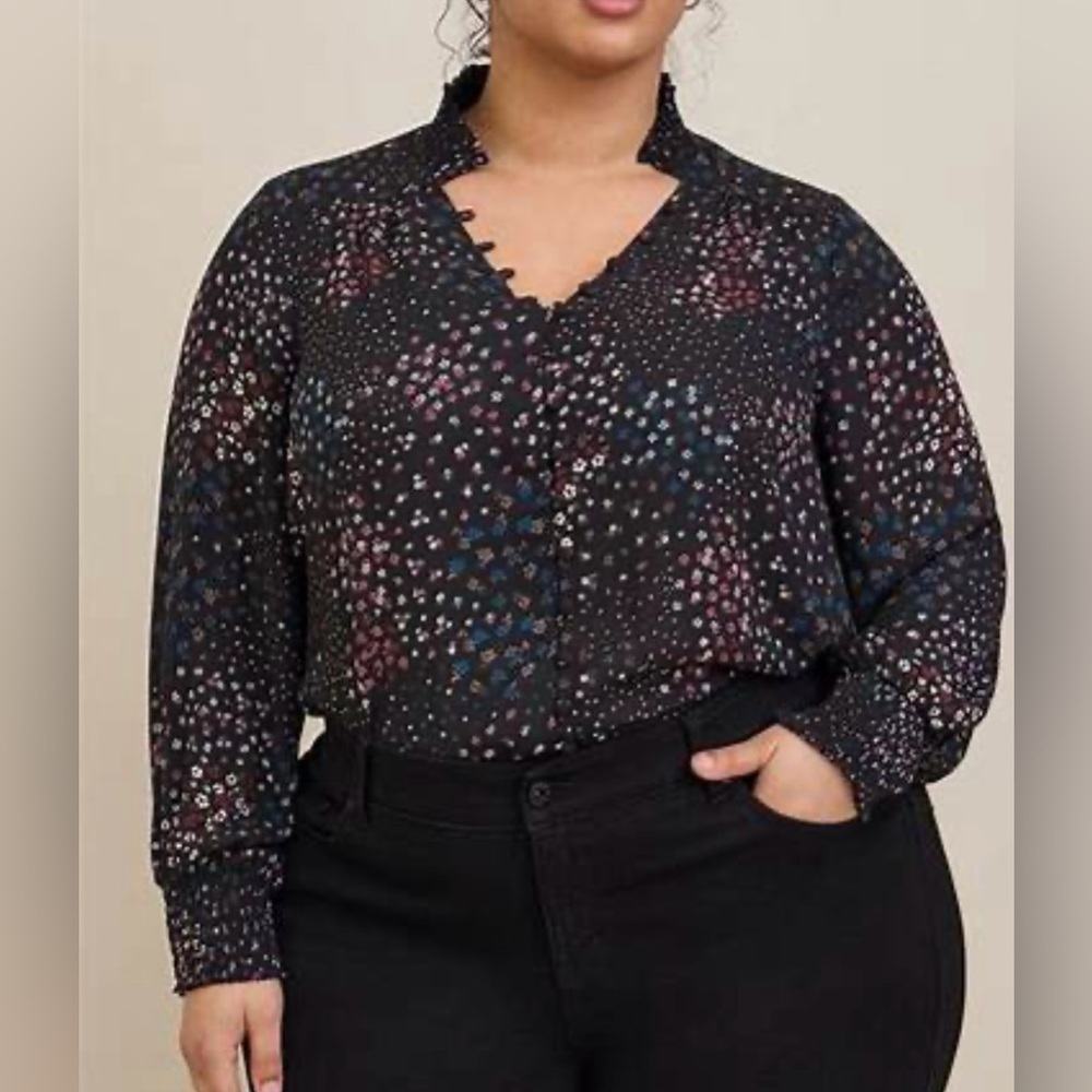 Torrid Georgette Button Front Smocked Collar Black Floral Blouse - Size 1